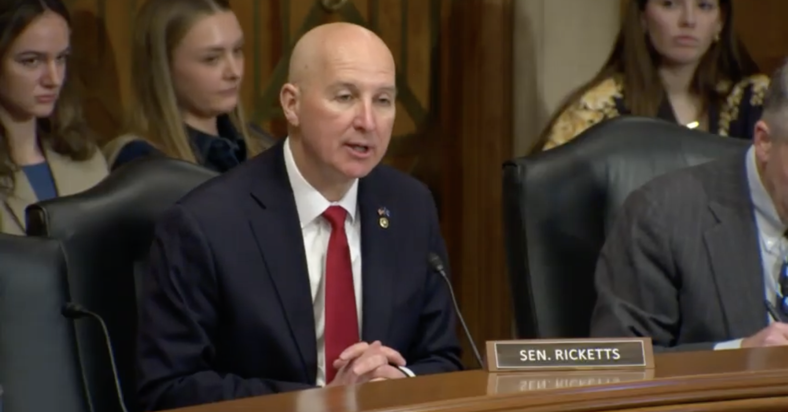 Ricketts Advocates for Reduction in Permitting Red Tape, Making Government Work